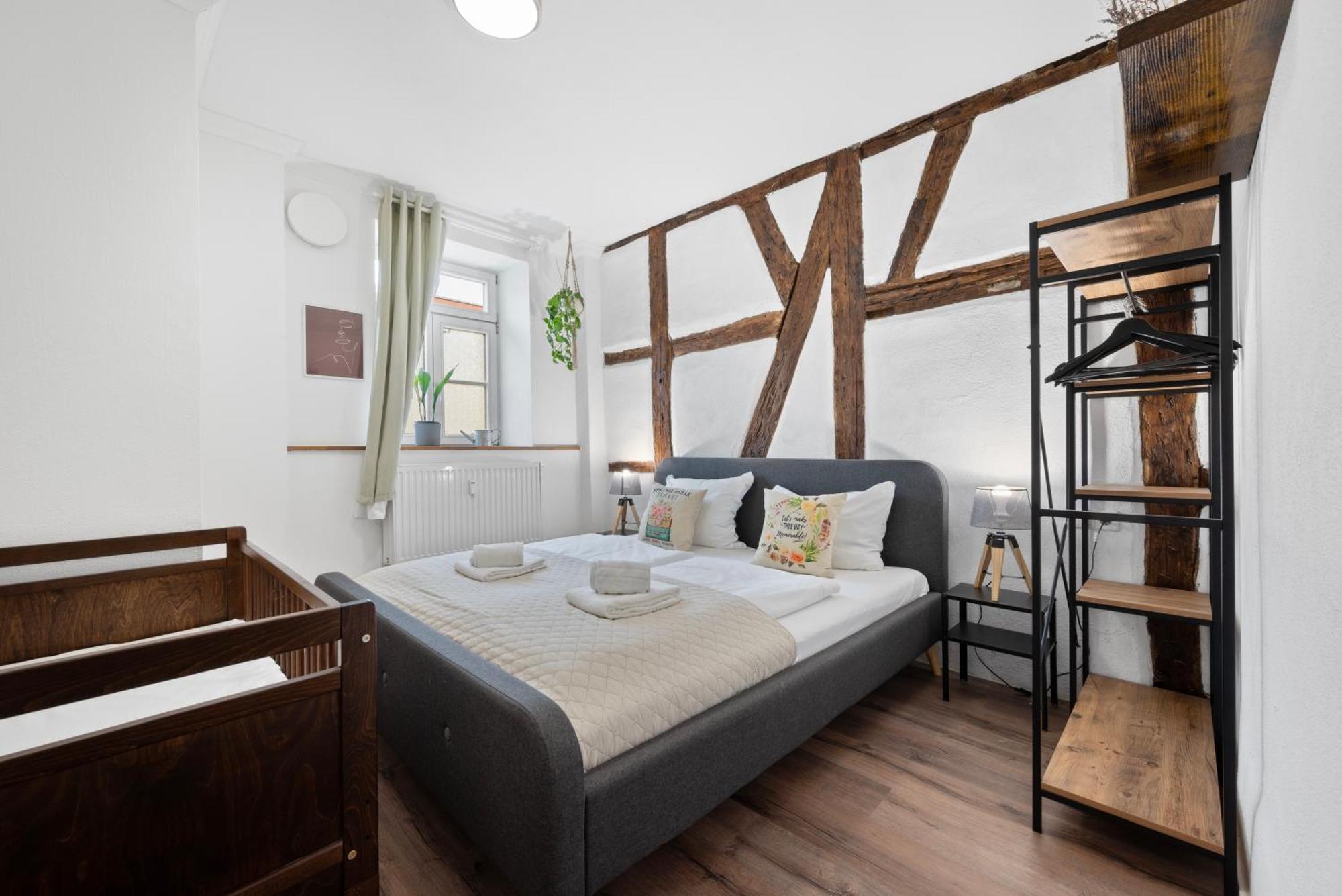 Backhome - Business&Family - Fantastische Schlosslage, Smarttv, Netflix, 50Qm, 24H Checkin - Apartment 1 Ludwigsburg Exterior foto